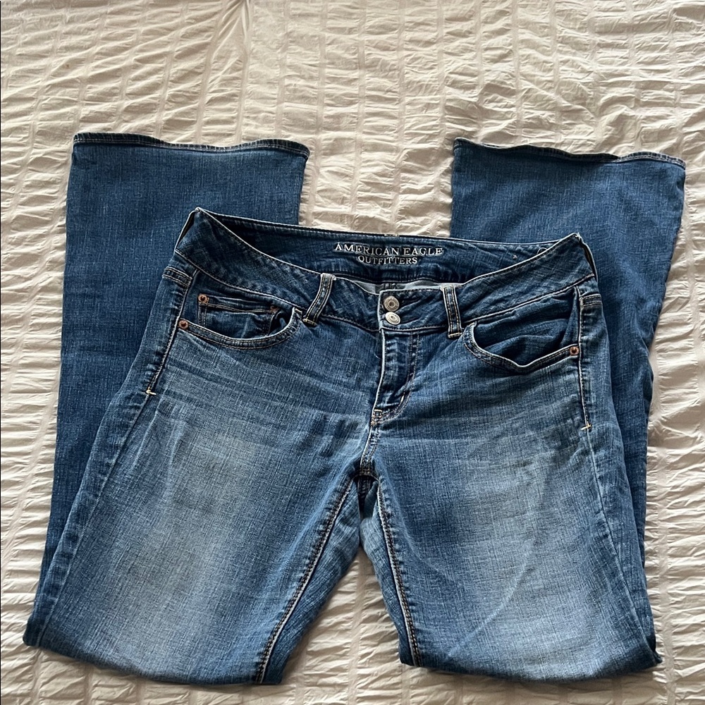 American Eagle Outfitters Women's Artist Super Stretch  Bootcut Jeans